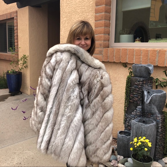 Saga Fox Furs Jackets & Blazers - NWT Saga Fox silver fox fur coat